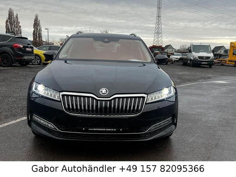 Gebraucht Skoda Superb Style 200 PS (147 kW) 2020 Schwarz Kombi