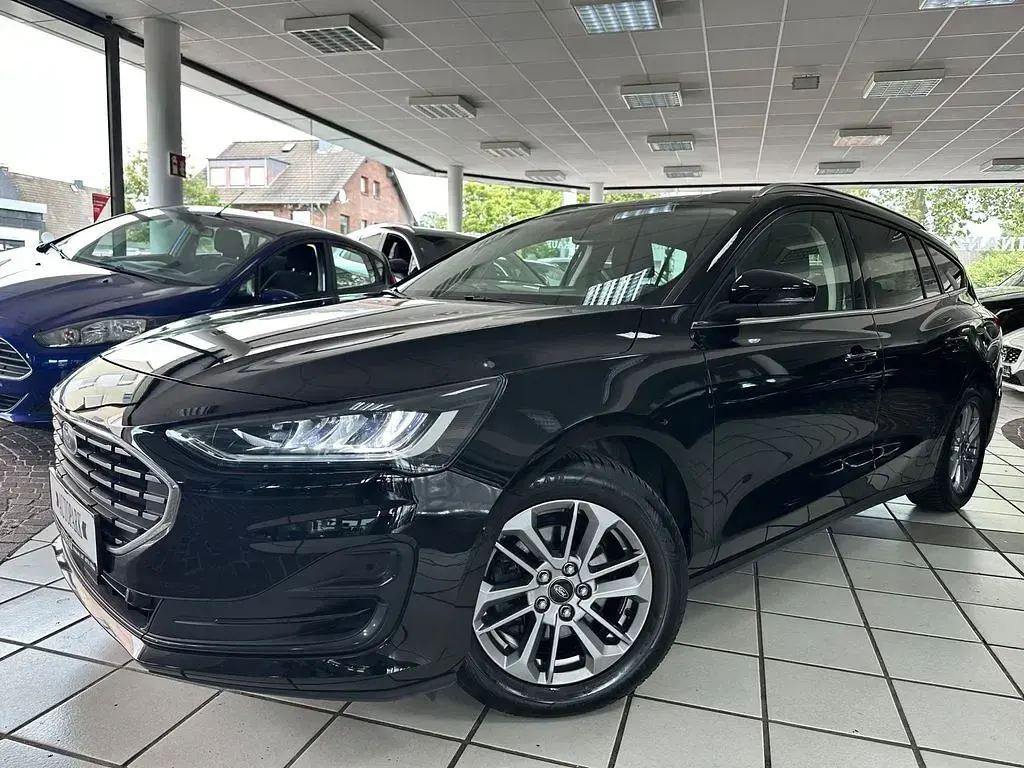 Gebraucht Ford Focus Titanium X 116 PS (85 kW) 2024 Schwarz Limousine