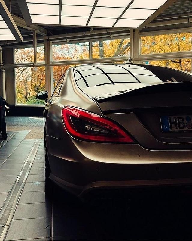 Braun Gebraucht 2012 Mercedes CLS350 AMG Coupé | 16.500 € (Fairer Preis) - Bild 1/4