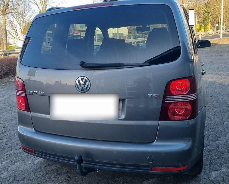 Gebraucht VW Touran 140 PS (102 kW) 2009 Grau Van / Kleinbus
