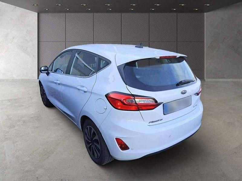 Gebraucht Ford Fiesta Titanium 125 PS (91 kW) 2022 Weiß Limousine