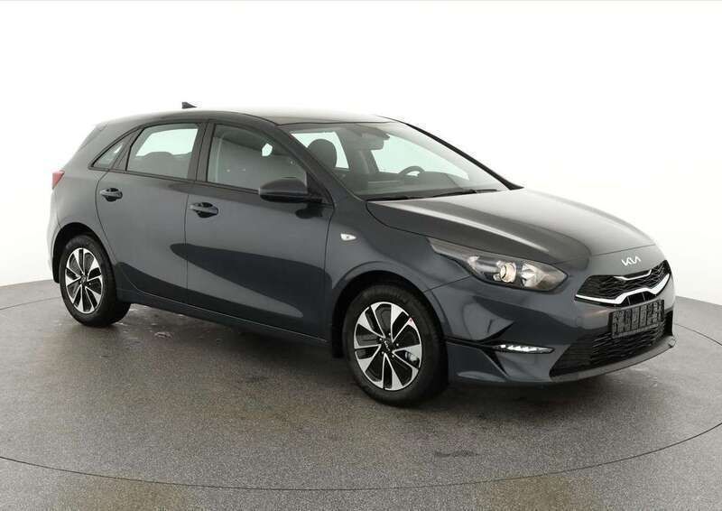 Pentametal metallic Gebraucht 2024 Kia Ceed Limousine | 18.957 € (Superpreis) - Bild 1/4