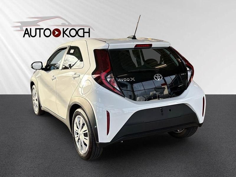 Neu Toyota Aygo X X-pure 116 PS (85 kW) 2025 Weiß SUV