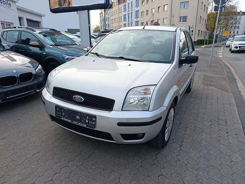 Gebraucht Ford Fusion Trend 80 PS (58 kW) 2003 Silber Kleinwagen