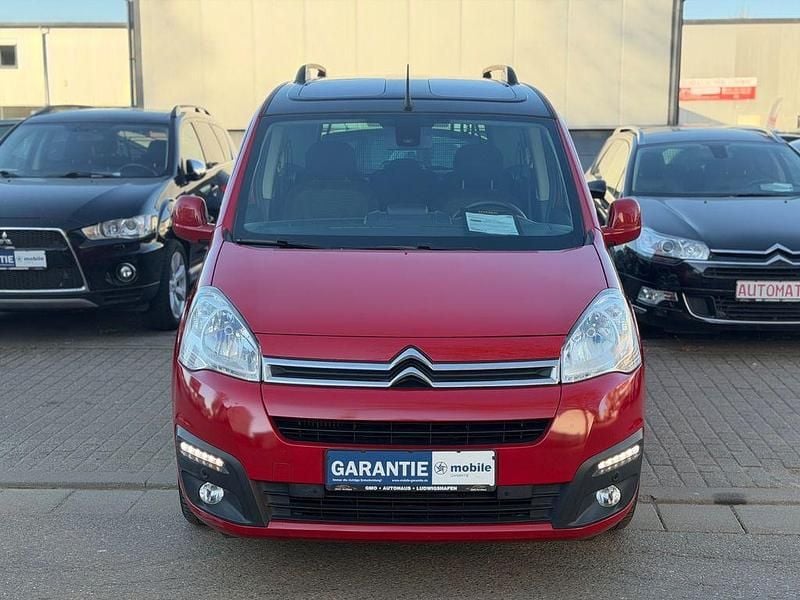 Gebraucht Citroën Berlingo Shine 110 PS (80 kW) 2018 Rot Van / Kleinbus