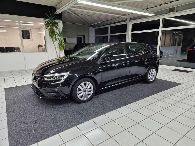 Gebraucht Renault Mégane IV Business 140 PS (102 kW) 2021 Sternenschwarz Limousine