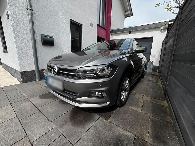 Gebraucht VW Polo Highline 95 PS (69 kW) 2018 Grau Kleinwagen