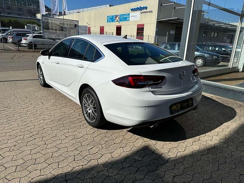 Gebraucht Opel Insignia Innovation 209 PS (153 kW) 2018 Schneeweiss Limousine