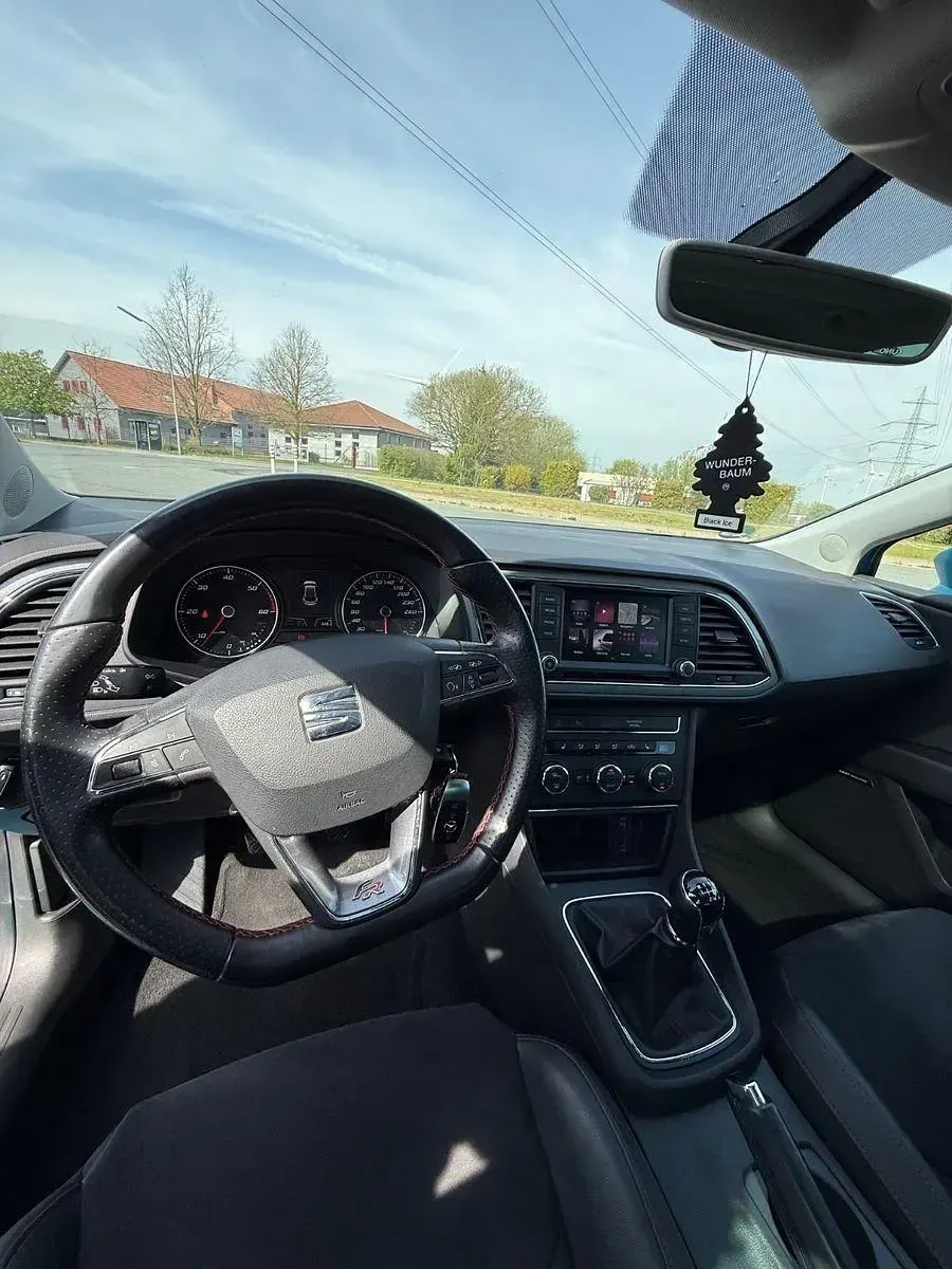 Gebraucht Seat Leon FR 150 PS (110 kW) 2017 Blau Limousine