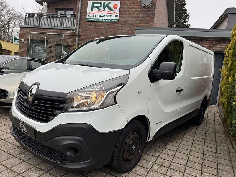 Gebraucht Renault Trafic Komfort 125 PS (91 kW) 2017 Gletscherweiss Van / Kleinbus