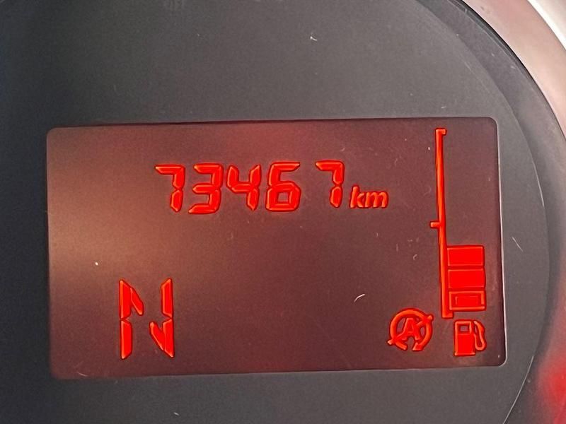 Gebraucht Dacia Sandero Lauréate 90 PS (66 kW) 2017 Weiß Limousine