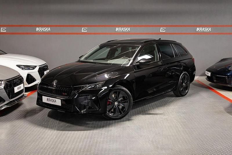 Schwarz Neu 2025 Skoda Octavia RS Limousine | 42.970 € (Teuer) - Bild 1/4