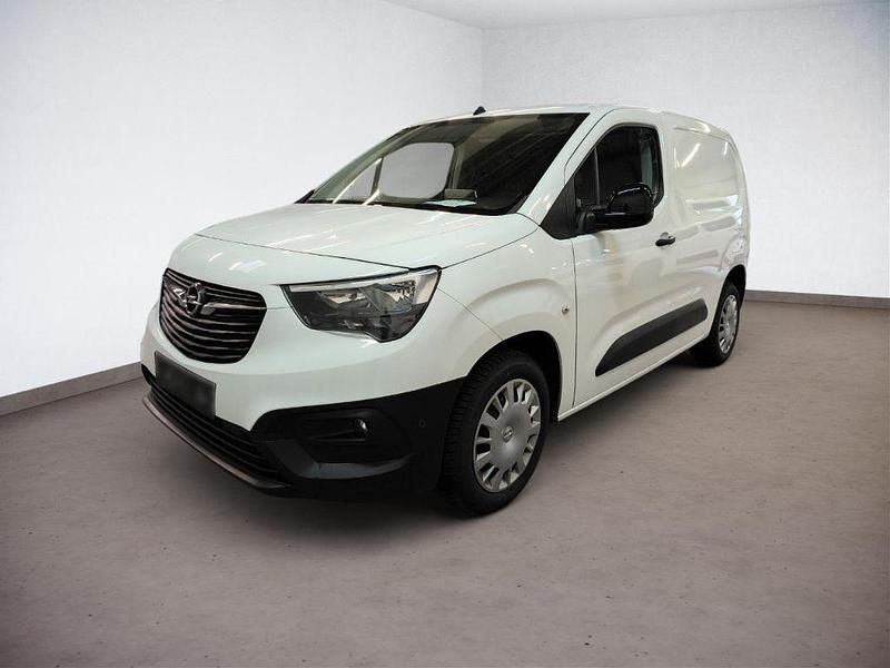 Weiß Gebraucht 2022 Opel Combo Edition Limousine | 14.995 € (Guter Preis) - Bild 1/4
