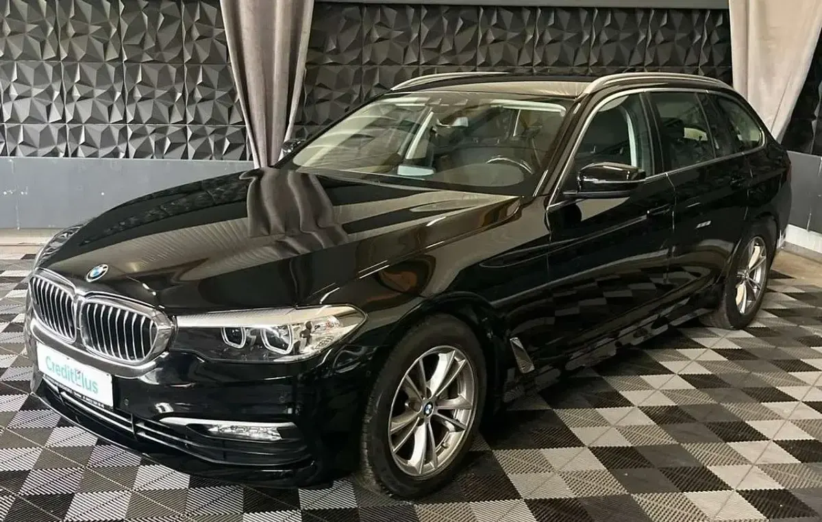 Gebraucht BMW 520 190 PS (139 kW) 2018 Schwarz Kombi