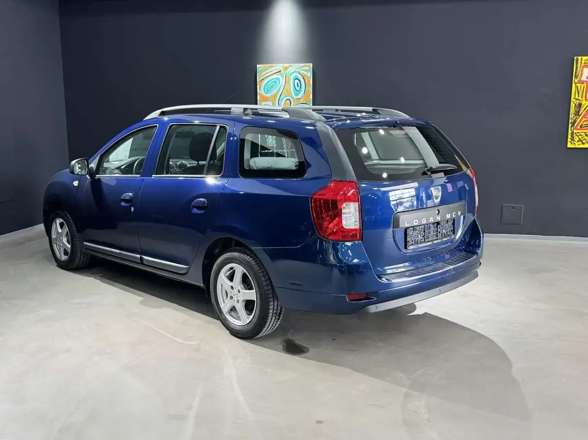 Gebraucht Dacia Logan Prestige 90 PS (66 kW) 2016 Blau cosmos Kombi