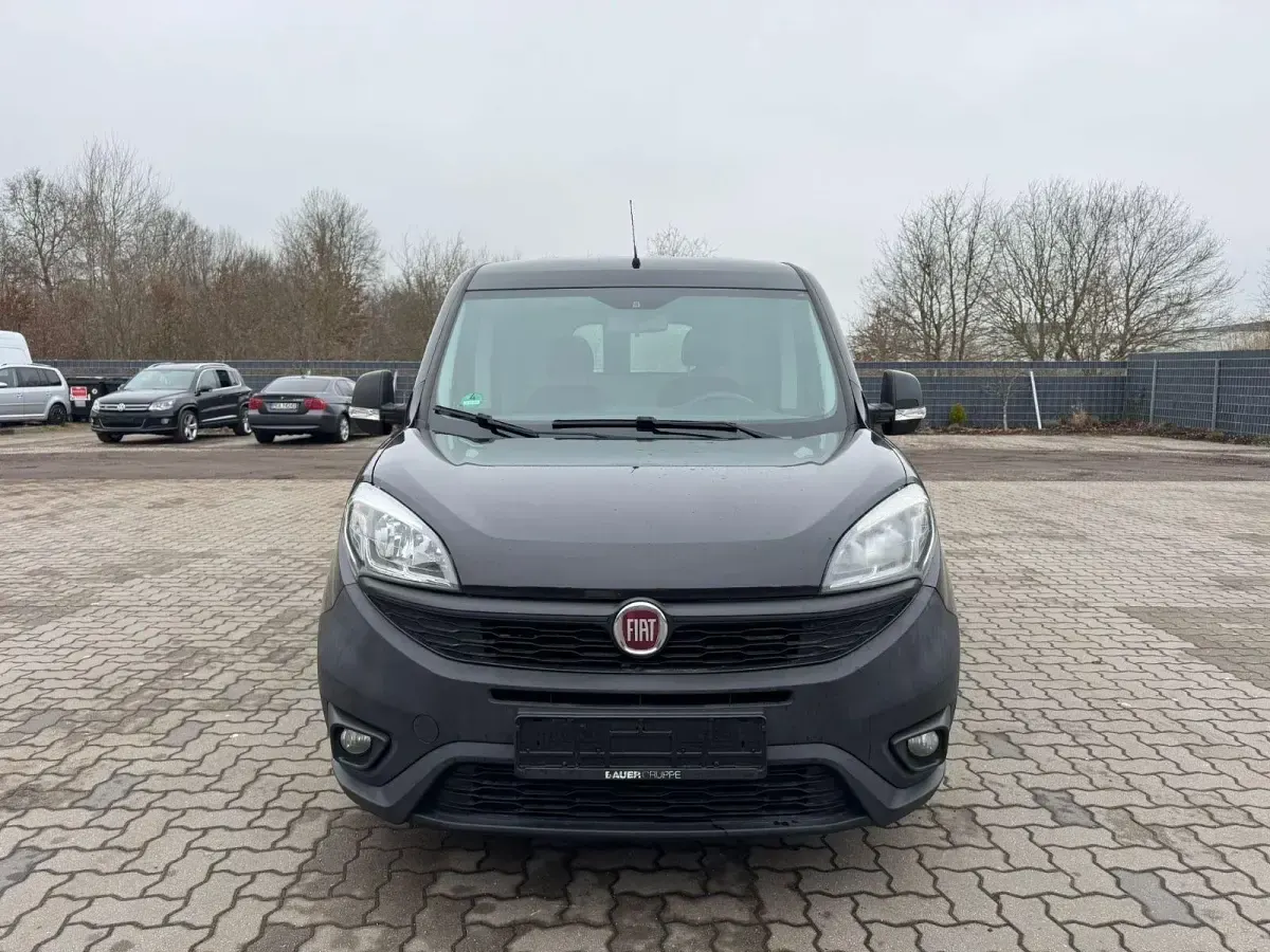 Occasion Fiat Doblò 101 ch (74 kW) 2016 Noir Monospace