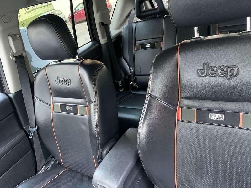 Beige Gebraucht 2011 Jeep Compass Limited SUV | 5.550 € (Etwas zu teuer) - Bild 1/4