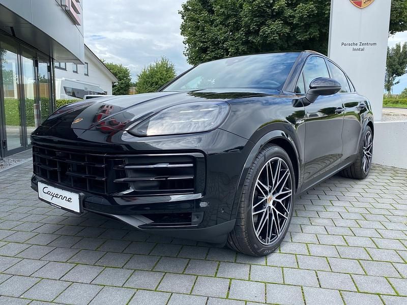 Chromitschwarzmetallic Gebraucht 2025 Porsche Cayenne E-Hybrid Coupe Coupé | 126.890 € - Bild 1/4
