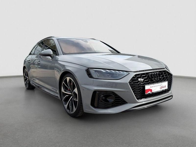 Gebraucht Audi RS4 Ambiente 450 PS (330 kW) 2021 Nardograu Kombi