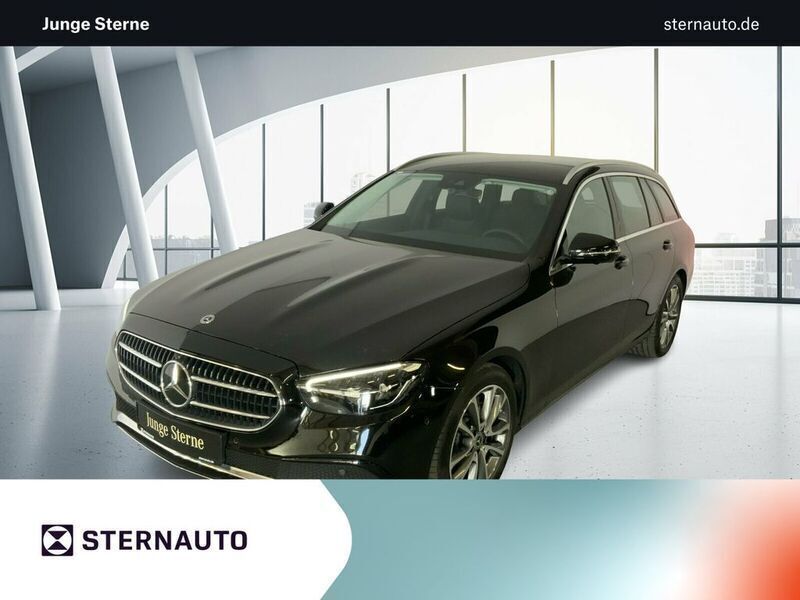 Schwarz Gebraucht 2023 Mercedes E220 Avantgarde Kombi | 40.980 € (Guter Preis) - Bild 1/4