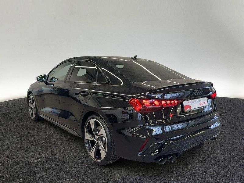 Gebraucht Audi S3 Ambiente 333 PS (244 kW) 2024 0e mythosschwarz metallic (metallic) Limousine