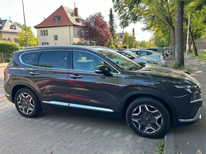 Braun Gebraucht 2022 Hyundai Santa Fe Prime SUV | 34.750 € (Guter Preis) - Bild 1/4