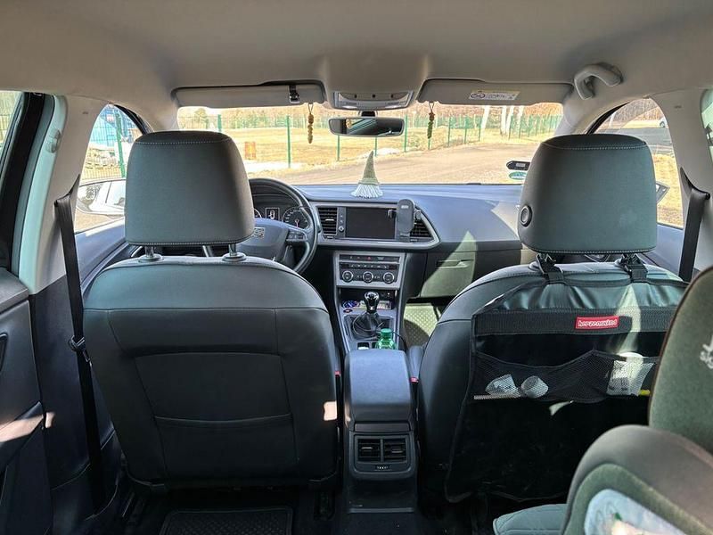 Gebraucht Seat Leon ST XCELLENCE 125 PS (91 kW) 2017 Violet Kombi