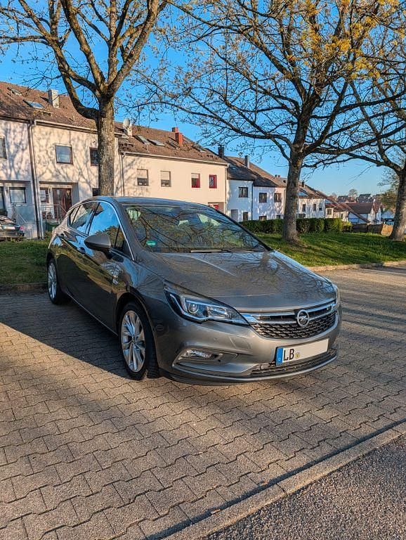 Gebraucht Opel Astra Innovation 150 PS (110 kW) 2017 Grau Limousine