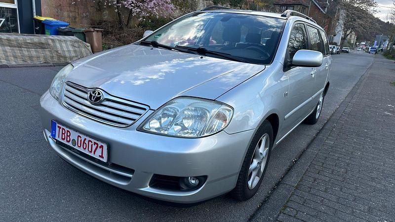 Gebraucht Toyota Corolla Sol 110 PS (80 kW) 2004 Silber Kombi