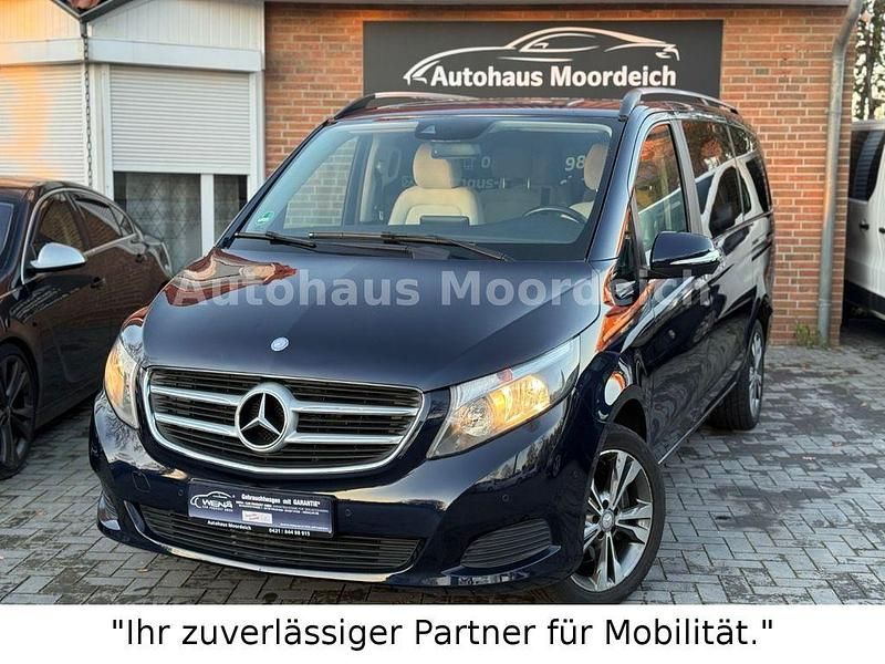 Gebraucht Mercedes V250 Edition 190 PS (139 kW) 2015 Blau Van / Kleinbus