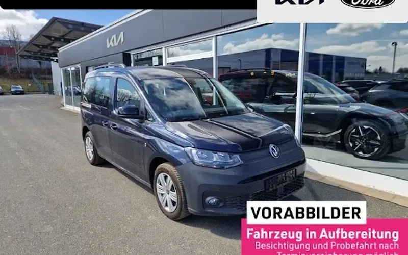 Second-hand VW Caddy 102 CP (75 kW) 2023 Albastru Monovolum