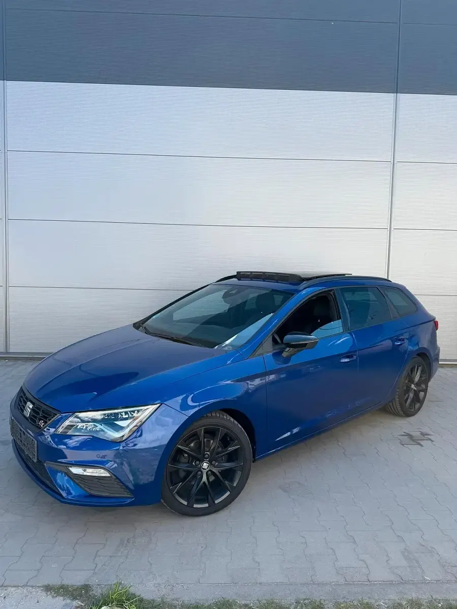 Usata Seat Leon FR 150 CV (110 kW) 2020 Blu Station wagon