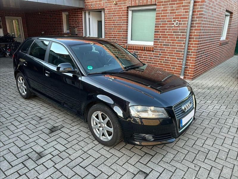 Gebraucht Audi A3 Ambiente 125 PS (91 kW) 2010 Schwarz Kleinwagen