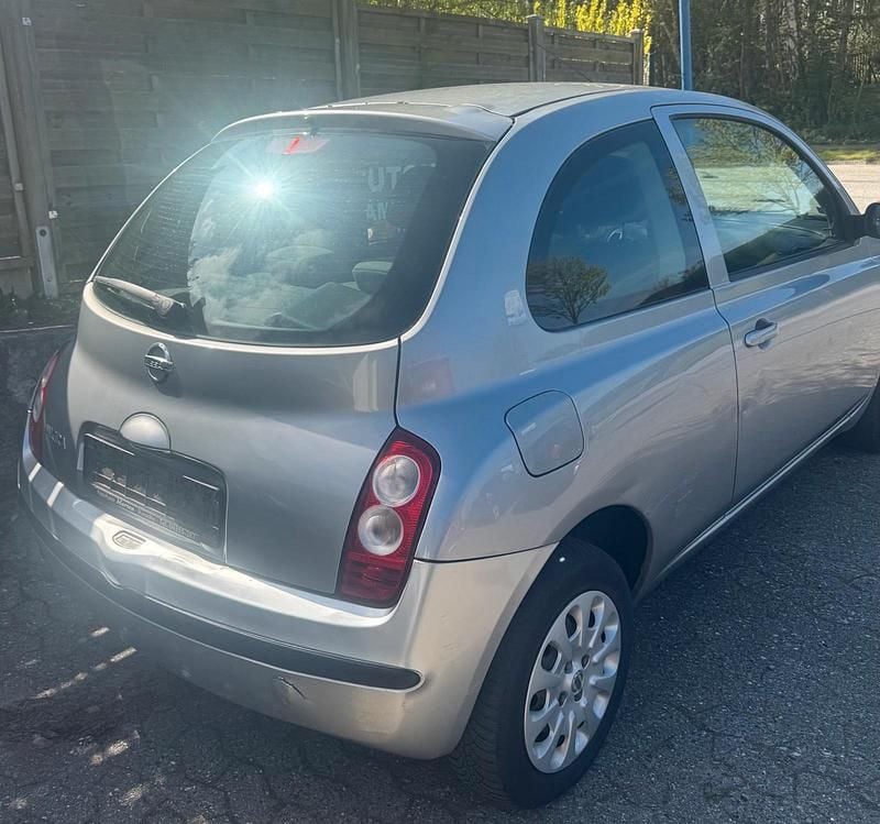 Usata Nissan Micra 2006 Argento Utilitaria