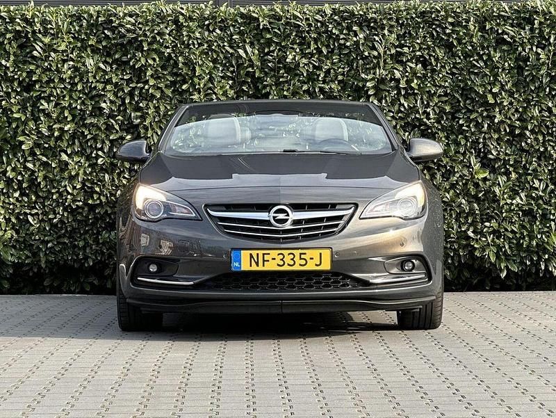 Gebraucht Opel Cascada Innovation 200 PS (147 kW) 2017 Grau Cabrio