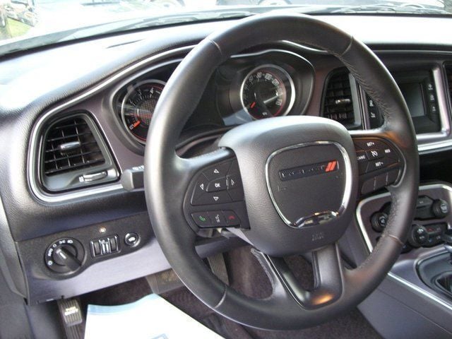 Gebraucht Dodge Challenger 309 PS (227 kW) 2016 Grau metallic Coupé