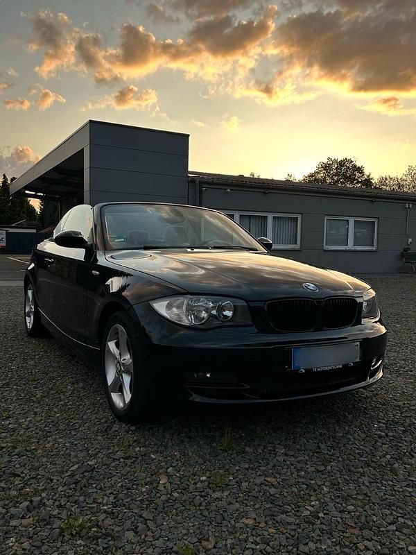 Schwarz Gebraucht 2008 BMW 118 Cabriolet Cabrio | 6.900 € (Fairer Preis) - Bild 1/4