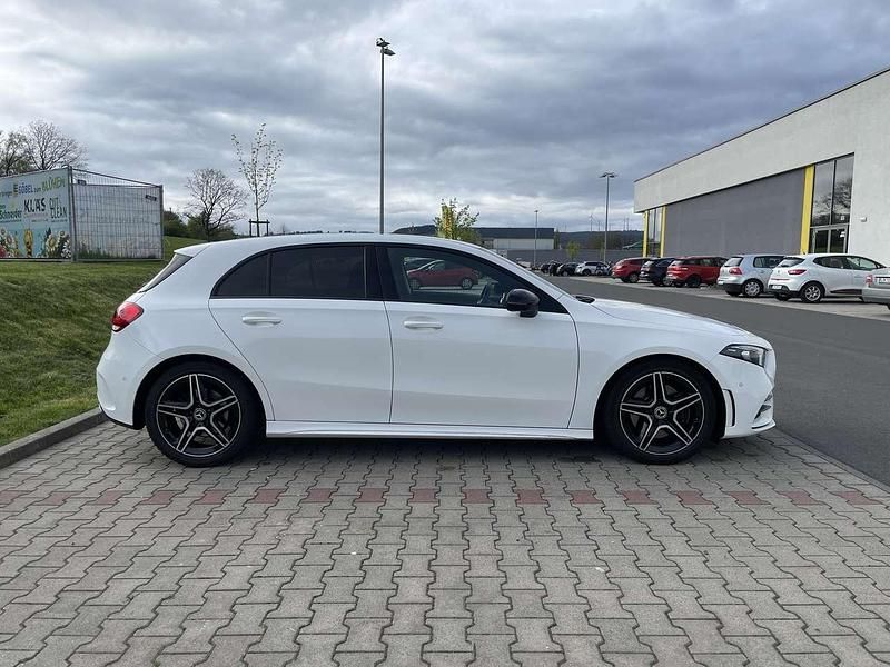 Gebraucht Mercedes A220 190 PS (139 kW) 2019 Weiß Kleinwagen