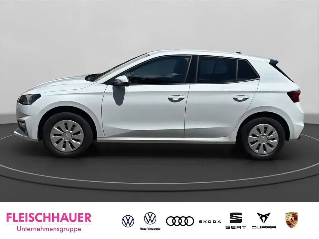 Gebraucht Skoda Fabia Selection 116 PS (85 kW) 2025 Moonweiss metallic Kleinwagen