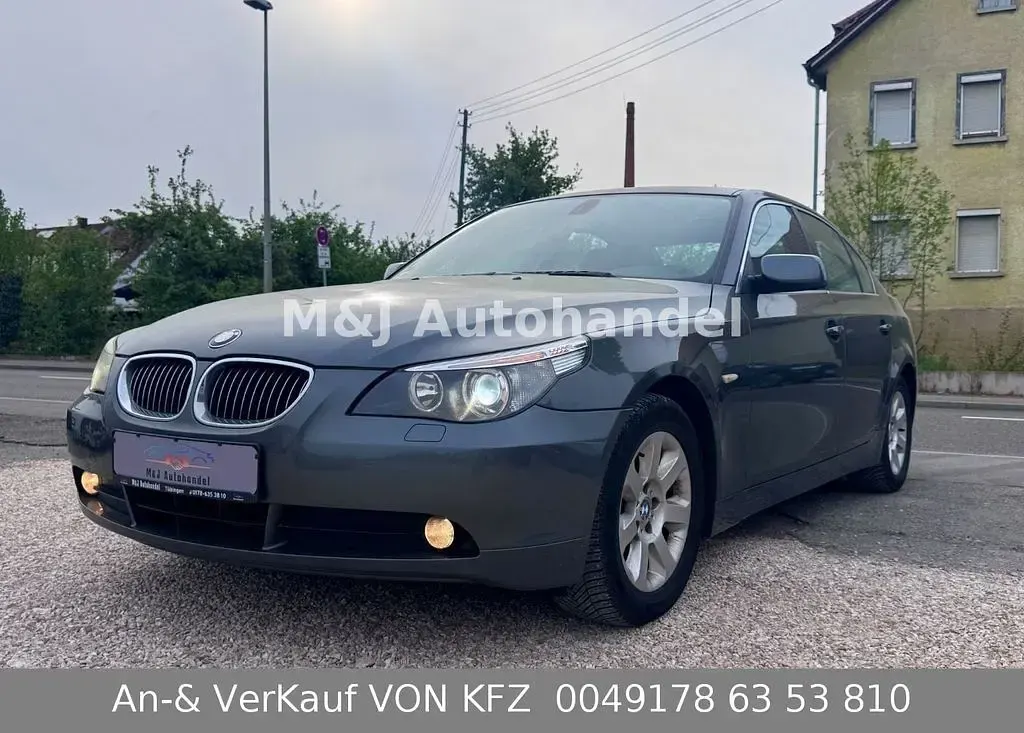 Gebraucht BMW 523 Advantage 177 PS (130 kW) 2006 Grau Limousine