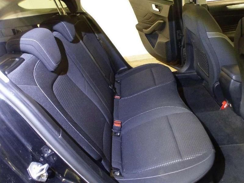 Gebraucht Ford Focus 120 PS (88 kW) 2020 Schwarz Kombi