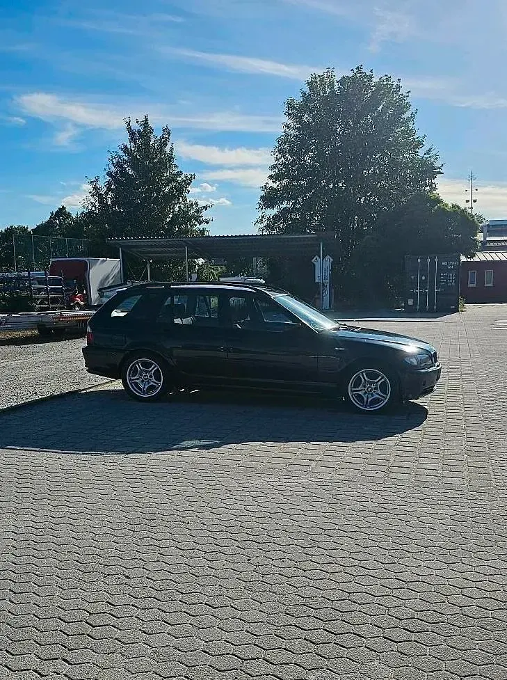 Gebraucht BMW 320 150 PS (110 kW) 2005 Schwarz Kombi