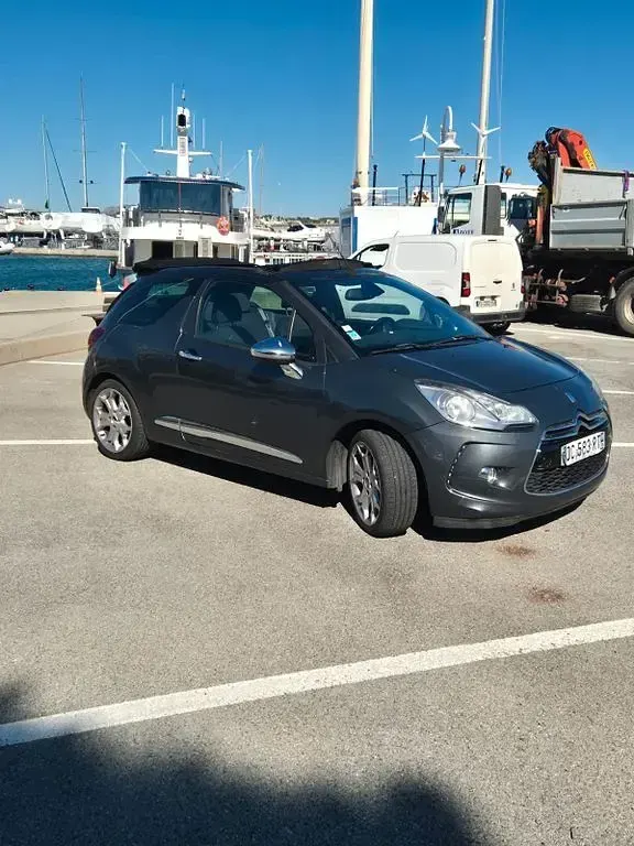 Gebraucht Citroën DS3 Cabriolet So Chic 92 PS (67 kW) 2015 Blau Cabrio