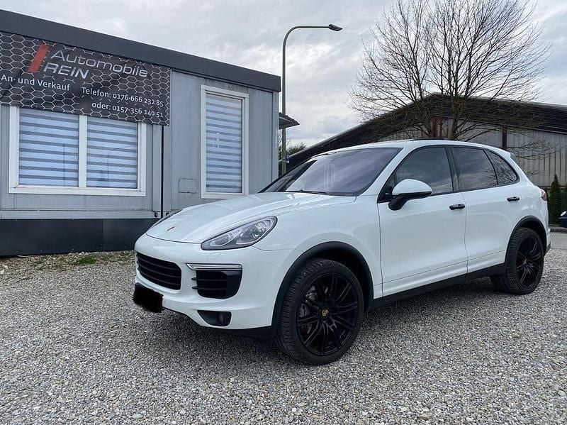 Weiß Gebraucht 2016 Porsche Cayenne S SUV | 35.900 € (Guter Preis) - Bild 1/4