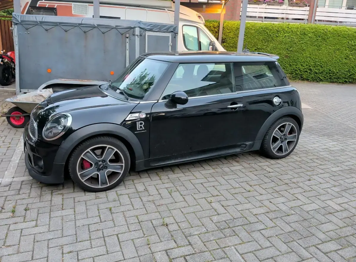 Gebraucht Mini John Cooper Works 211 PS (155 kW) 2013 Schwarz Kleinwagen