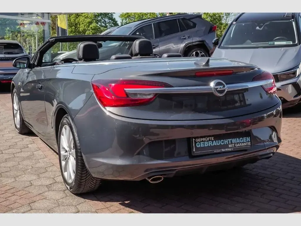 Gebraucht Opel Cascada Innovation 140 PS (102 kW) 2016 Grau Cabrio