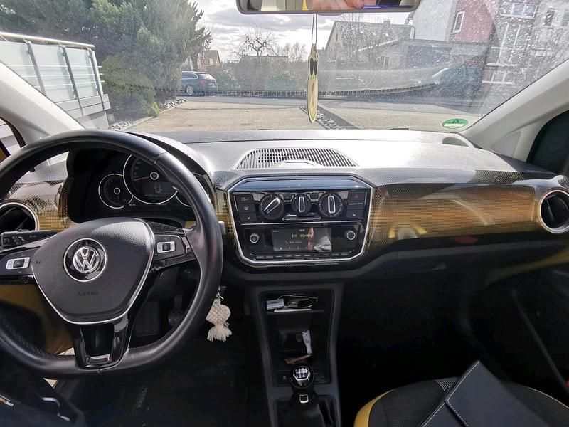 Gebraucht VW up! high up! 90 PS (66 kW) 2019 Gold Kleinwagen