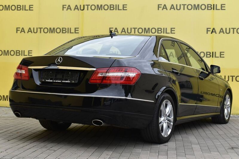 Gebraucht Mercedes E350 292 PS (214 kW) 2009 Schwarz Limousine