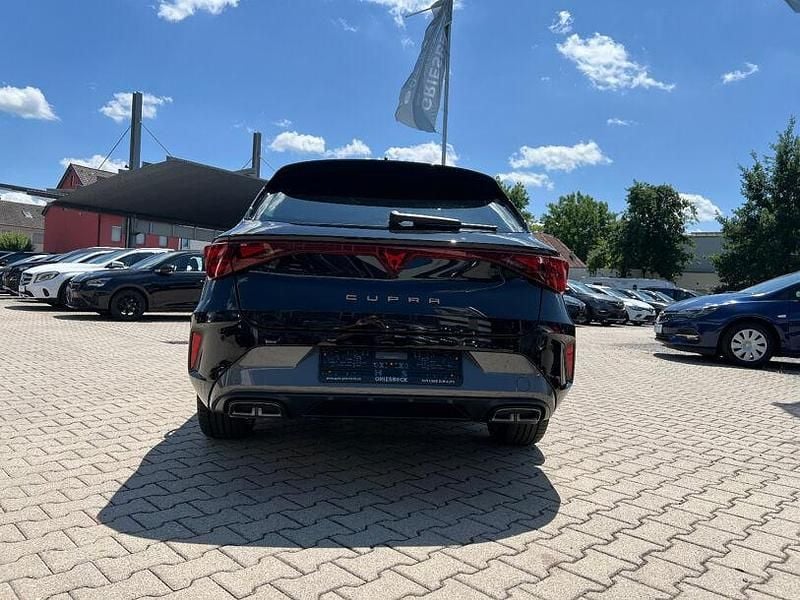 Neu Cupra Leon 150 PS (110 kW) 2025 Magnetic schwarz metallic Kombi