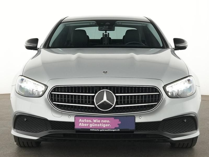 Gebraucht Mercedes E200 Avantgarde 197 PS (144 kW) 2023 High tech silber Limousine